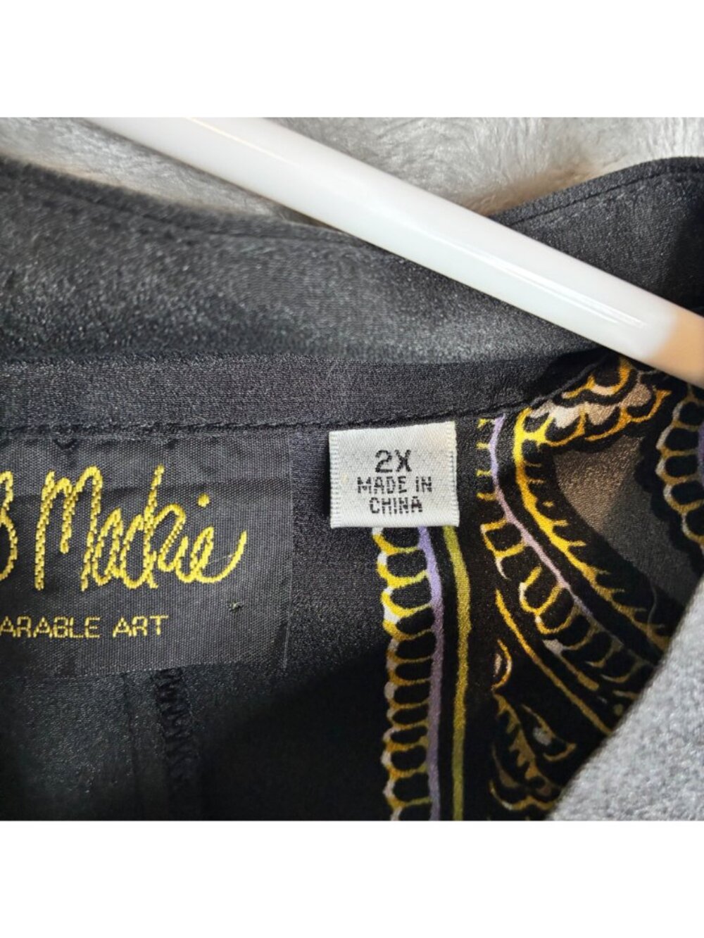 Bob Mackie Wearable Art Paisley Button-Up Shirt 2X Gray & Yellow Long Sleeve PET - Picture 4 of 11